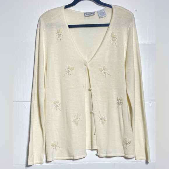 G-#14 Sweater by Doris Bell size large, maroon color - Picture 4 of 10